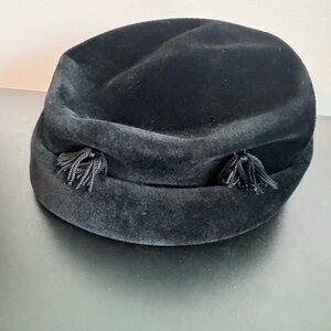 Beresford Picardy Black Pillbox Hat